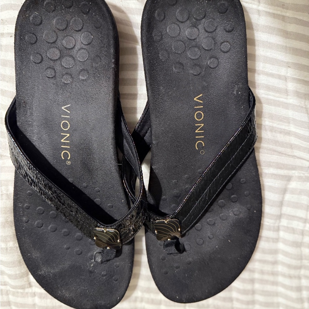 Vionic Women's Black Sandals size 11